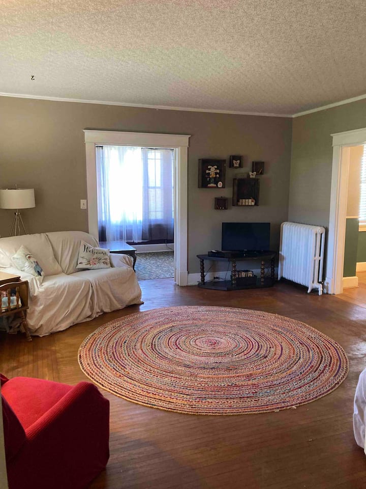 Farm House Minutes From Downtown - 辛辛那堤