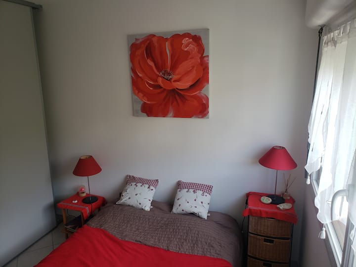 Chumba cha upande wa ua