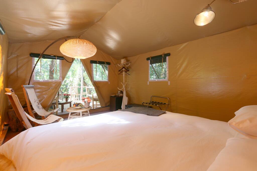 vue du lit tente 5