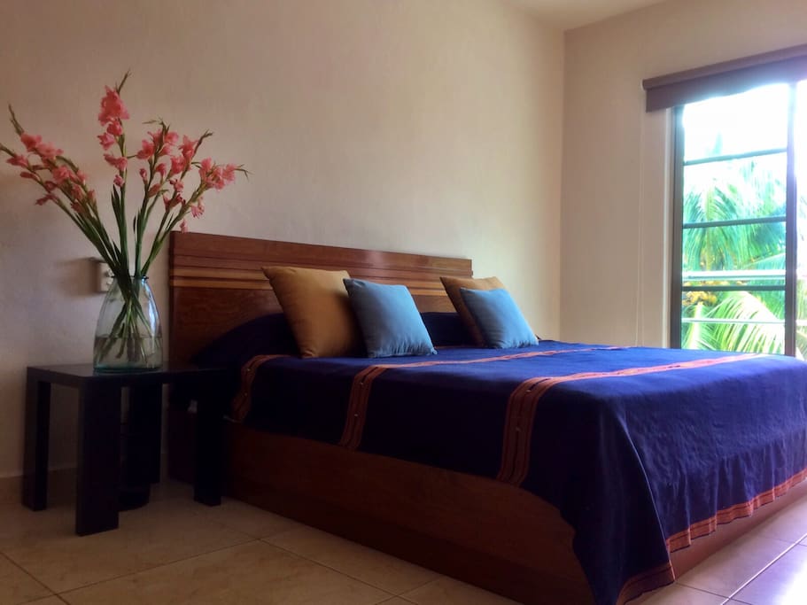 2nd bedroom king size A/C and fan big closet space hangers , safebox, nice pool view