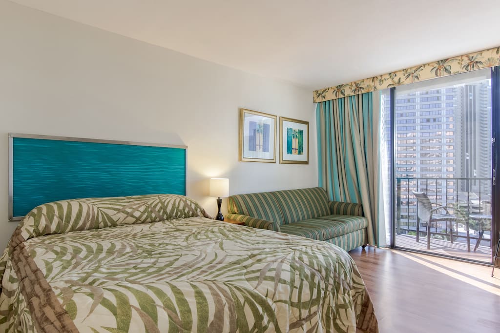 Queen Size Bed and Sofa Sleeper