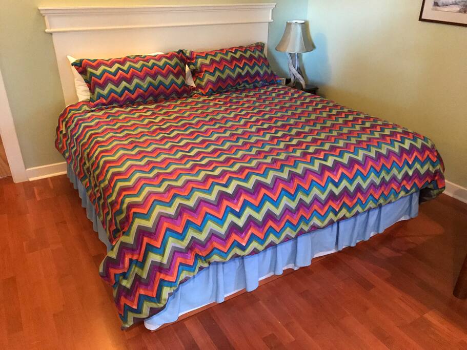 Emily Carr Suite - king bed