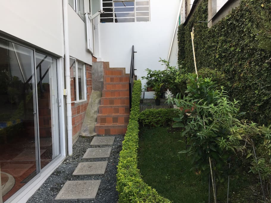 El Jardin, que con solo abrir la cortina del cuarto, refrescas la vista