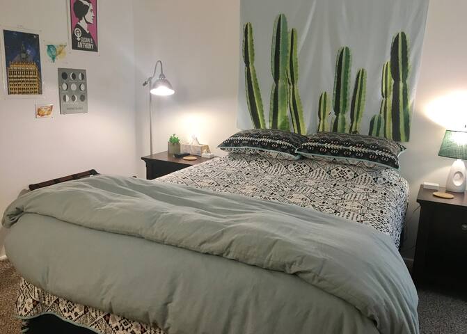 Fresh Retreat Off Of Park Avenue