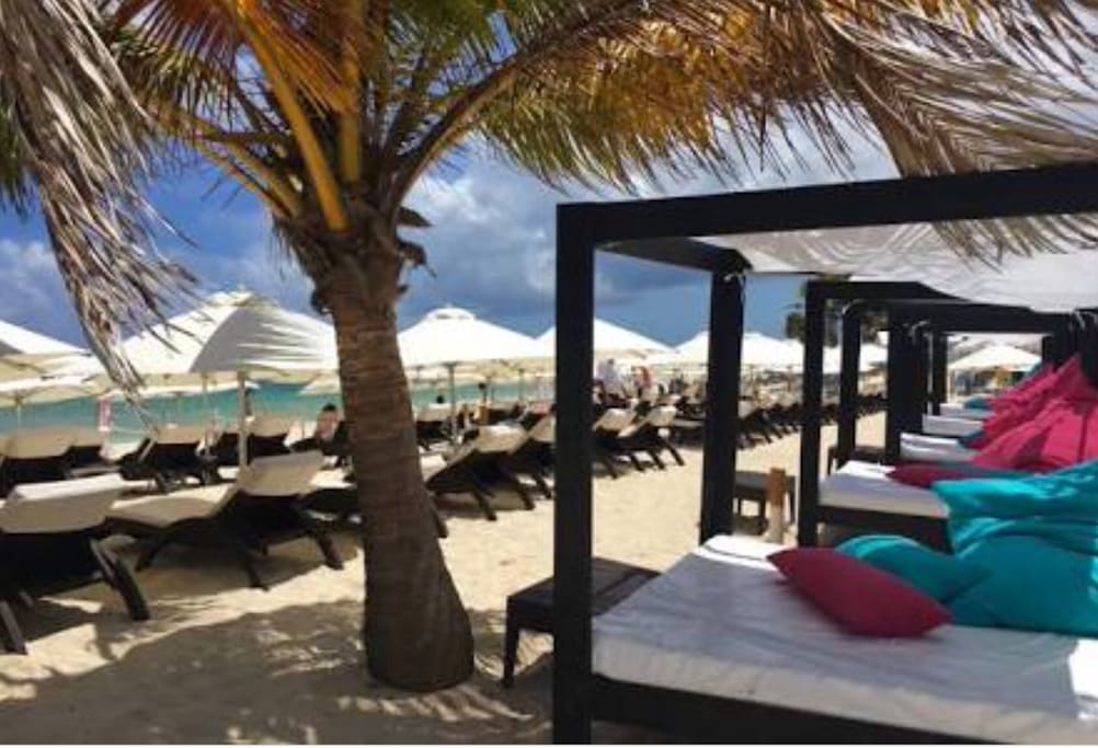 Free beach club Access to Martina during your whole stay,only a few blocks away
