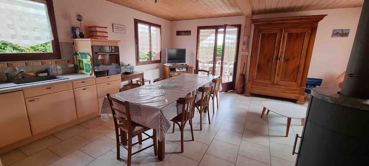 Chalet Accueillant à Proximité Du Lac De Vouglans - Musée du jouet de Moirans-en-Montagne