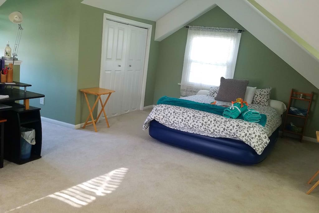 spacious comfortable room. top floor!