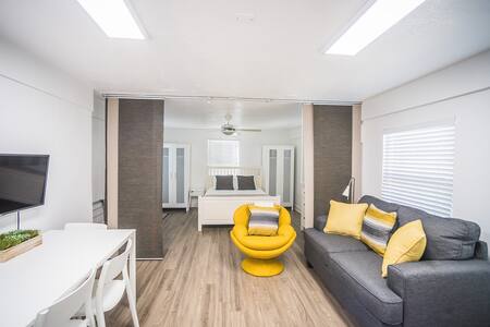 Studio Apart 1 minute to Beach