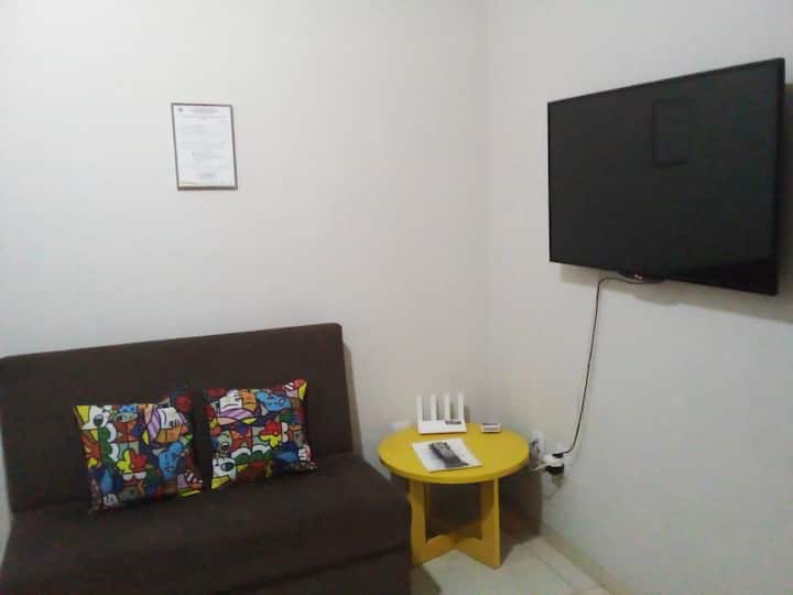 Casa Ebenézer:ar Cond ,Piscina,5 Min Dos Parques. - Olímpia