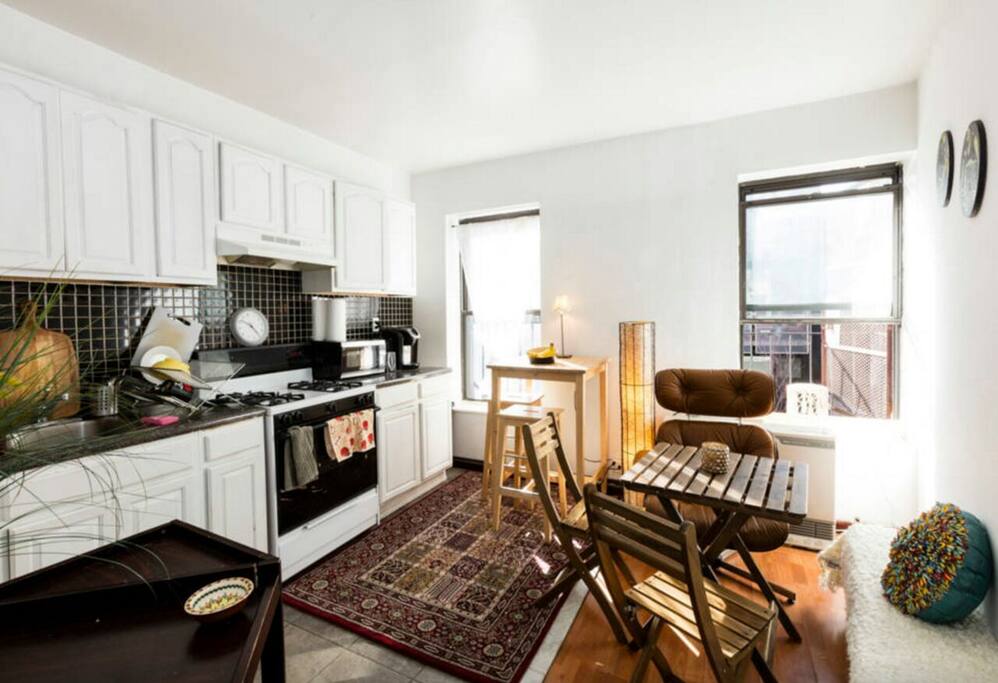 The living room / Kitchen