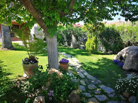 villa very close to the beach