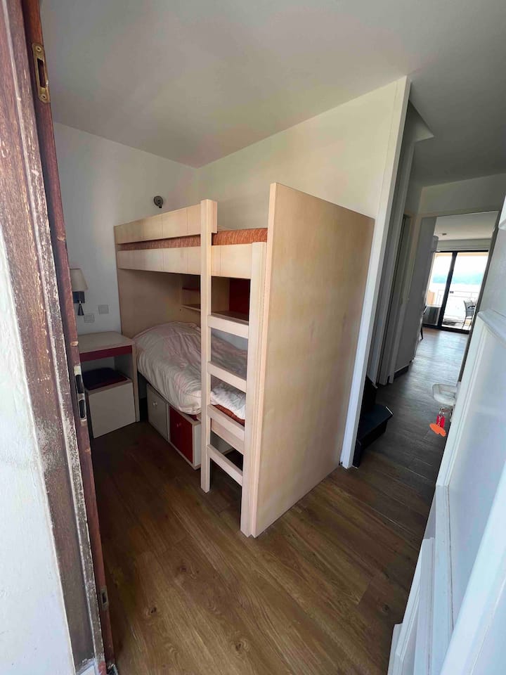 เตียงสองชั้น