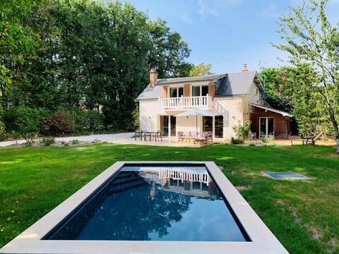 House with heated pool 15 minutes from Tours