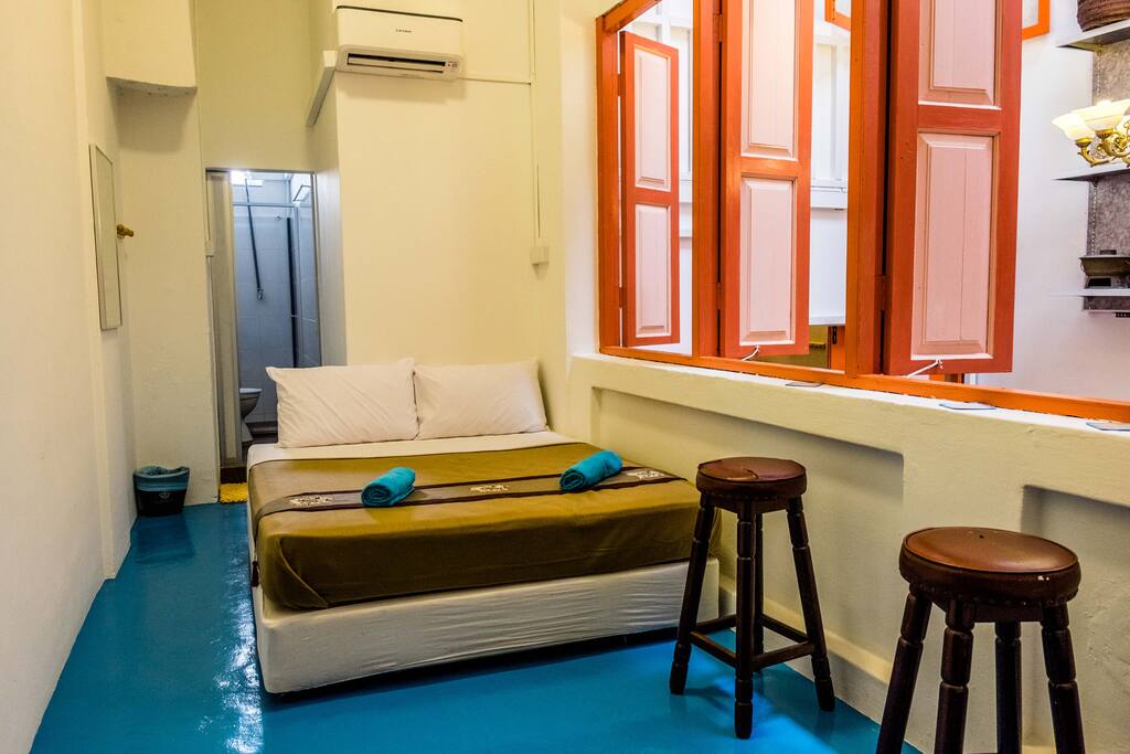 ROOM ON 1ST FLOOR