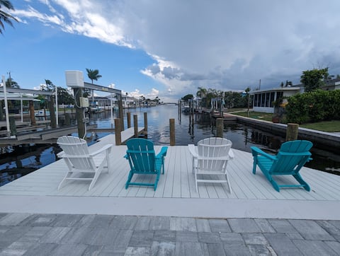 Matlacha Hideaway. Renovated in 2025. Heated pool!