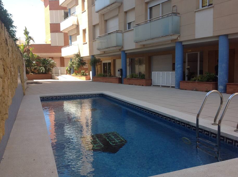 desde la puerta del apartamento puedes
ver la zona infantil