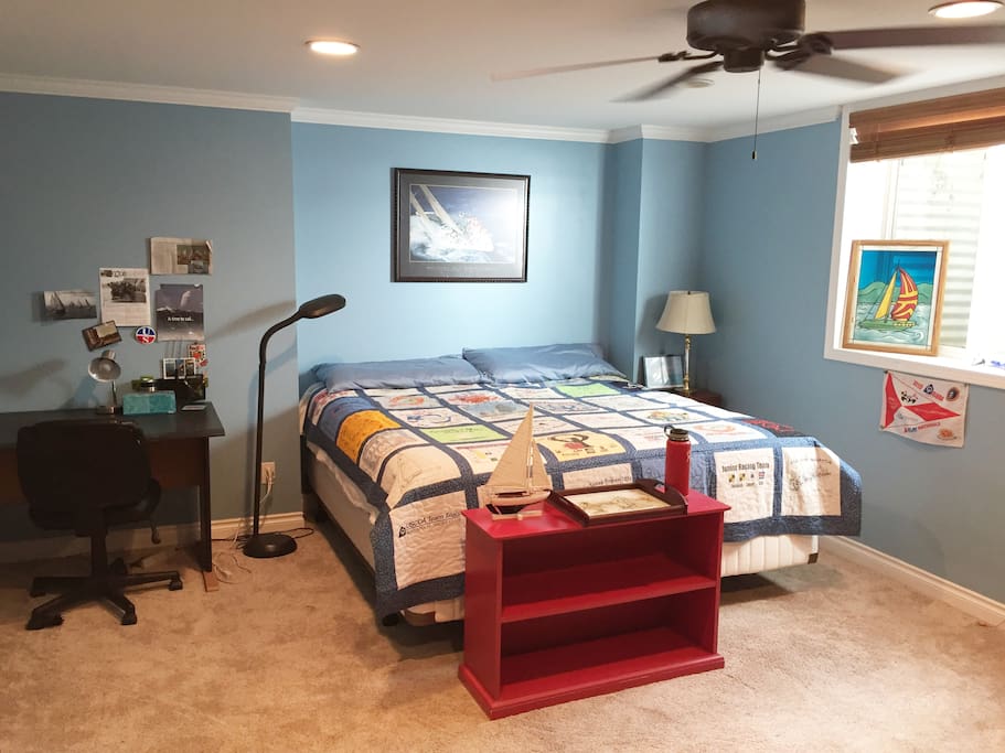 Bedroom 1 (King size bed)