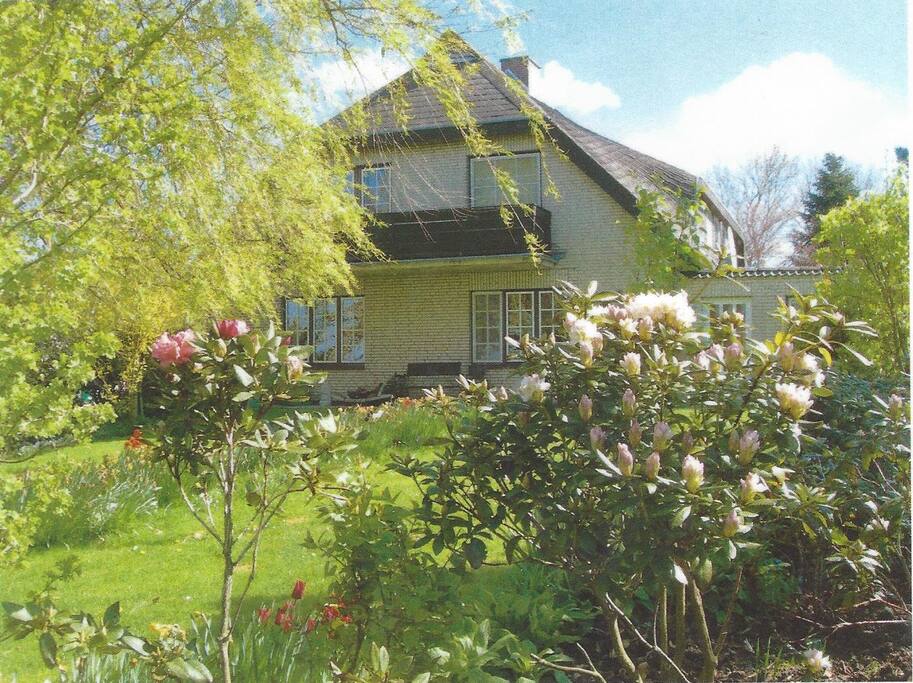 Haus mit Blick auf Ferienwohnung im 1. Stock