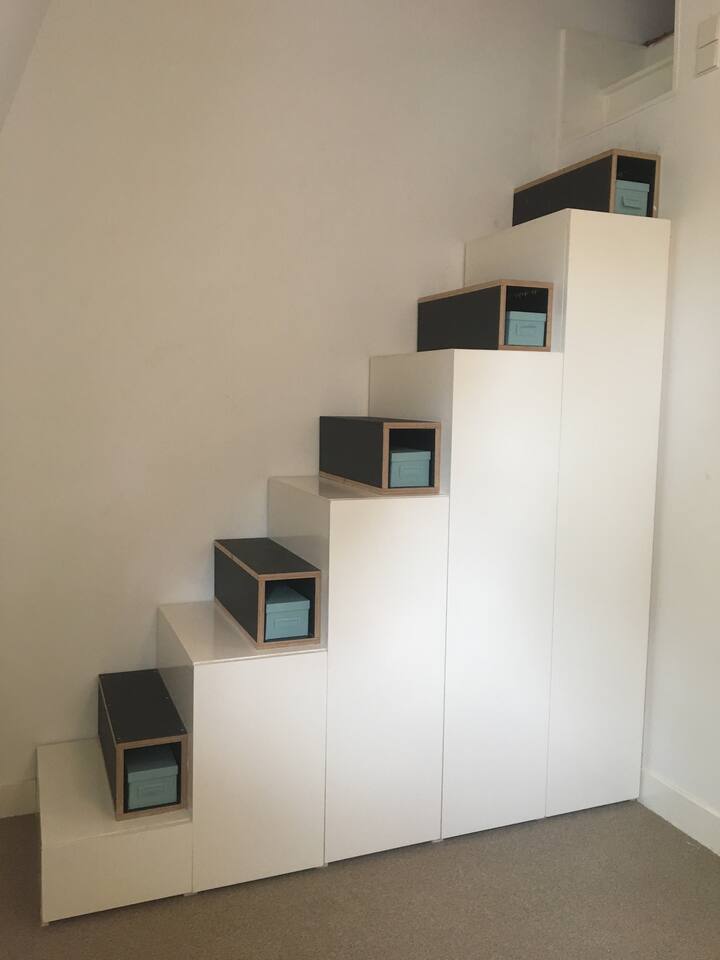 Dhomë gjumi për fëmijë 2 me krevat në papafingo