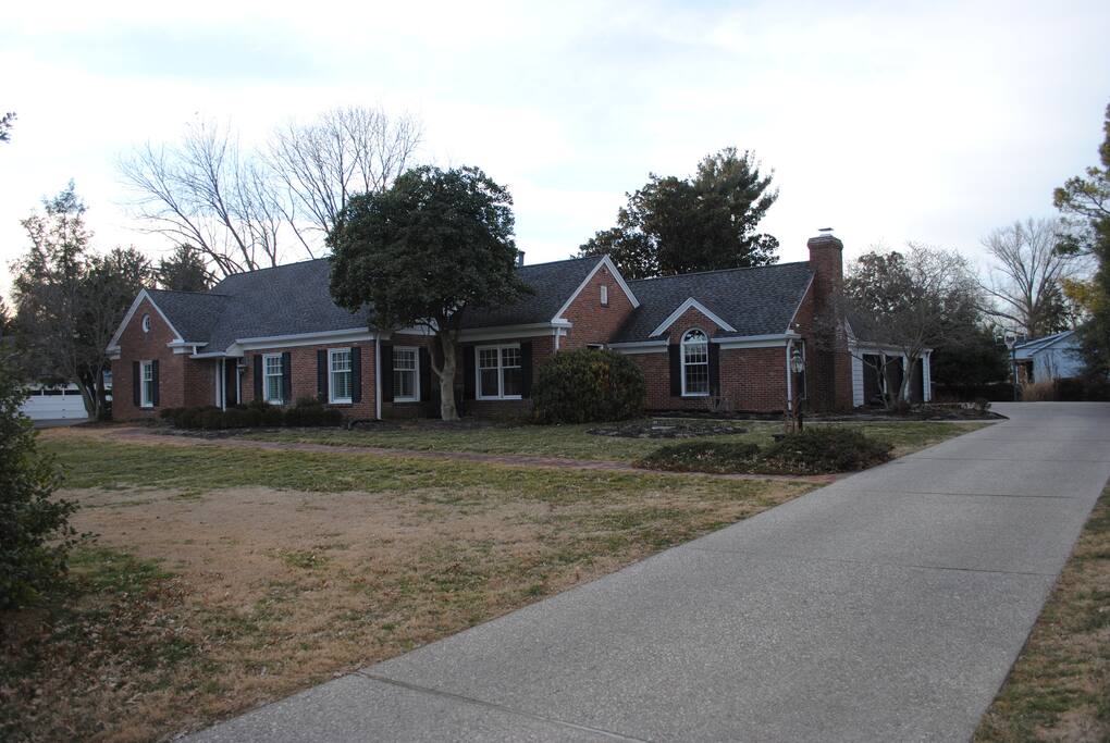 Three car garage