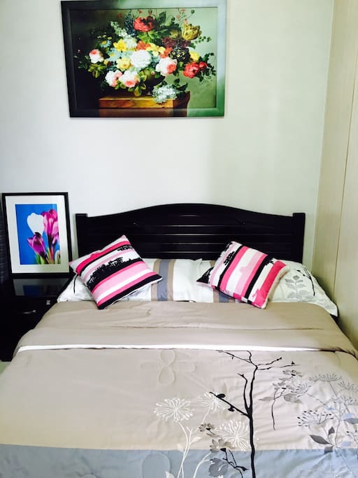 Double size bed