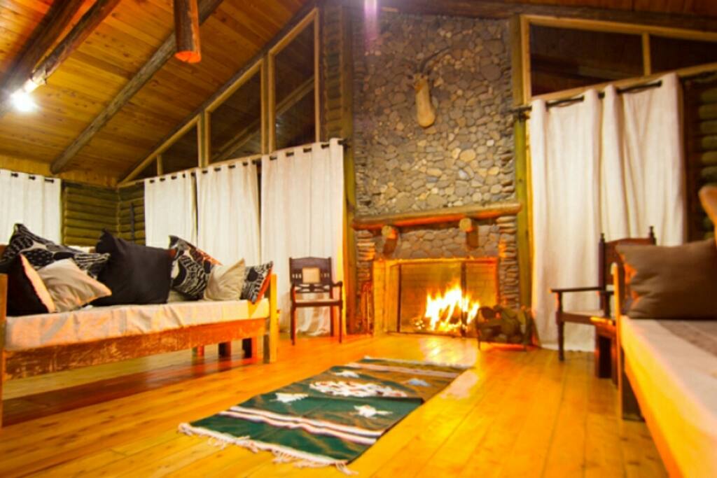 Warm nights at Olelek Ranch House