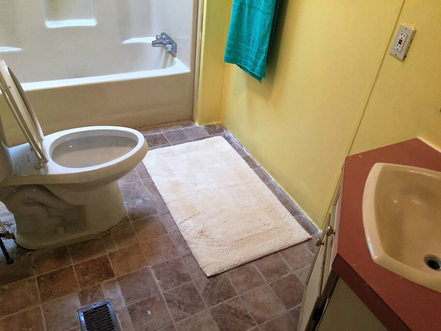 Bright and clean full private bath