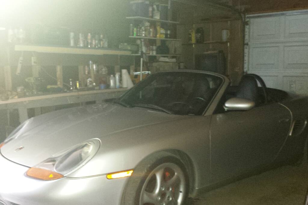 Garage (currently empty)