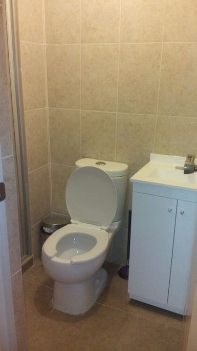 Baño /Bathroom