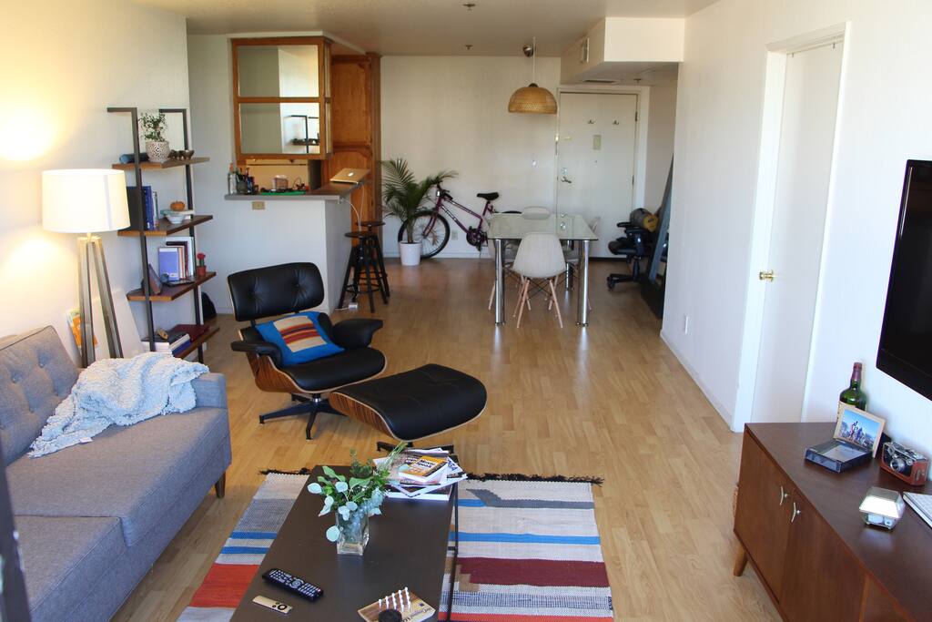 Living/Dining area