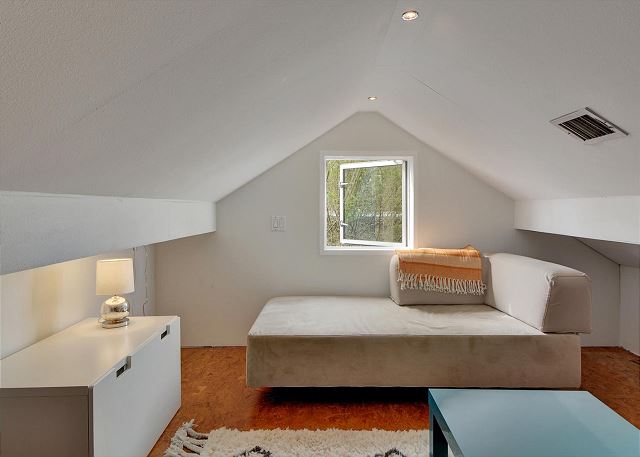 Sweet South Austin Bungalow in Bouldin Creek