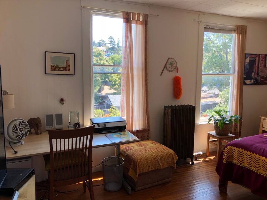 East side - gets morning sun