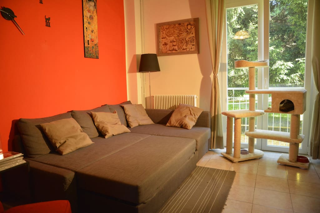 Il divano potrebbe anche diventare una Chaise-Longue od anche un comodo letto