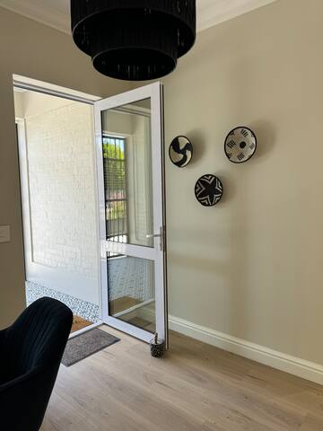 Lime Tree Cottage Constantia – luxury selfcatering gallery image 3