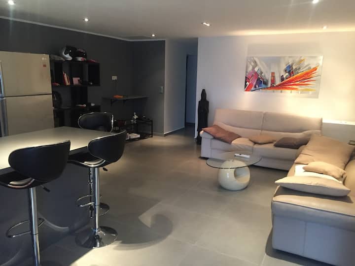 Beau F2 Climatisé Rez De Villa à Ajaccio - Aéroport Ajaccio Napoléon Bonaparte (AJA)