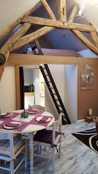petit coin repas jusqu'à 4 personnes