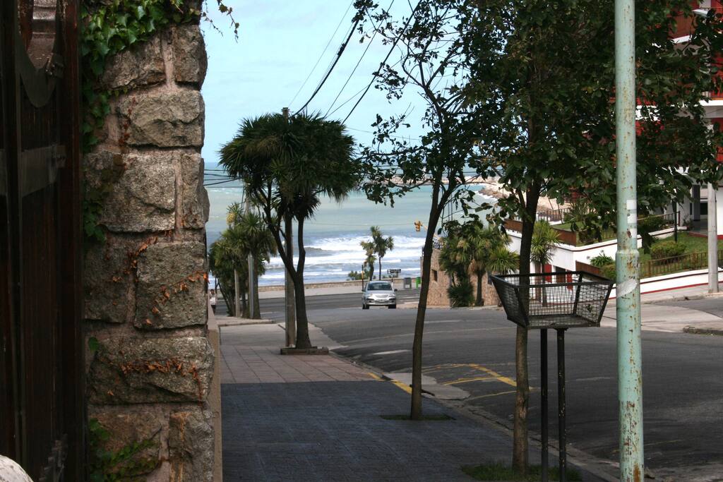 A 200m del mar