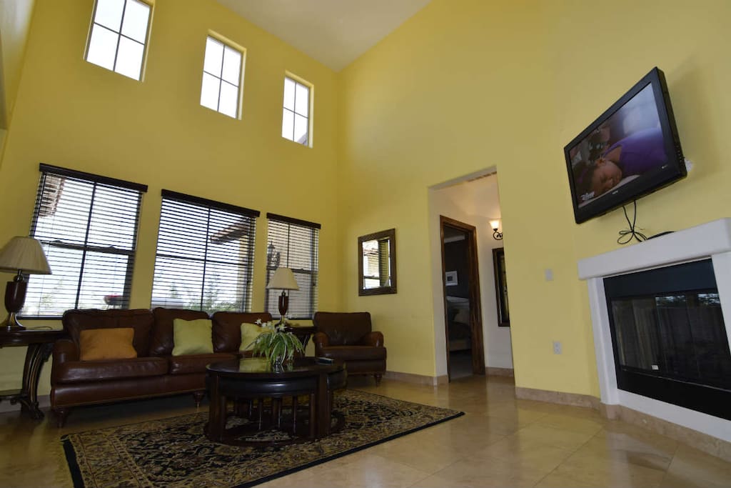 San Felipe Rental villa 13-1 - Modern high ceilings