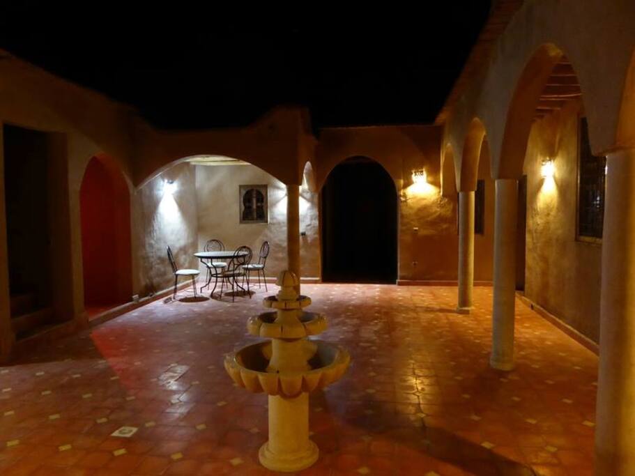Patio de nuit