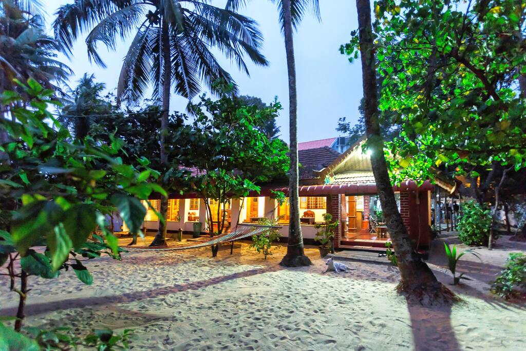 SEA HUT HOMESTAY CLASSIC DOUBLE Bungalows for Rent in Kochi, Kerala, India