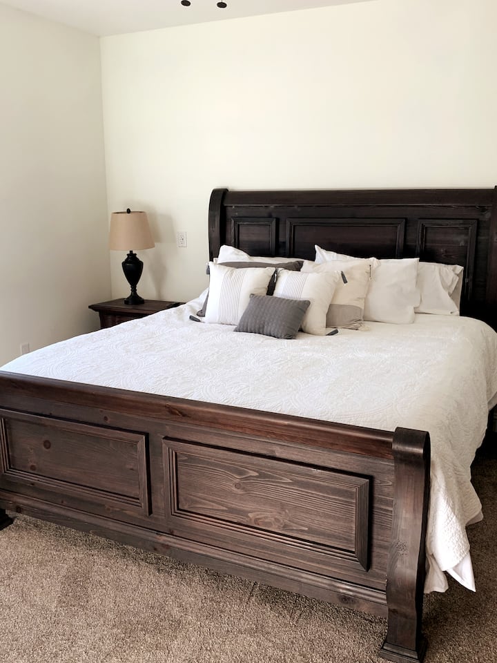 غرفة النوم 1