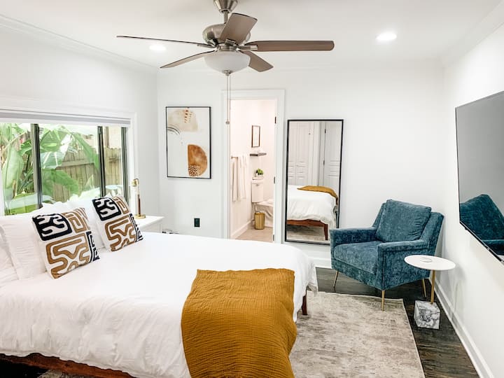 The Reserve Downtown Orlando with Hot Tub Houses for Rent in