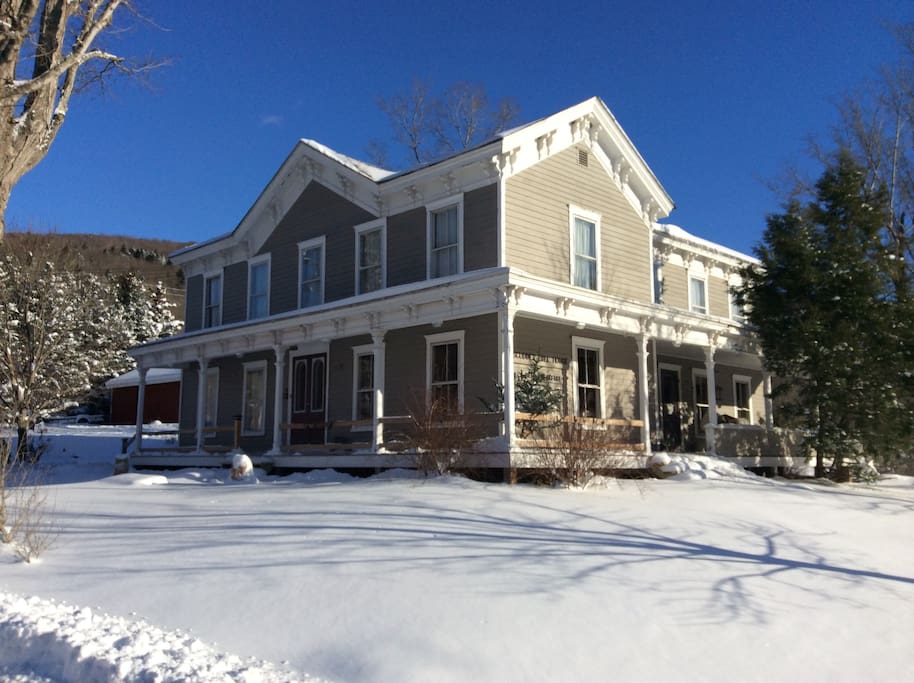 Farmhouse 1860s 5 bedrooms, 5 baths Houses for Rent in Roxbury, New