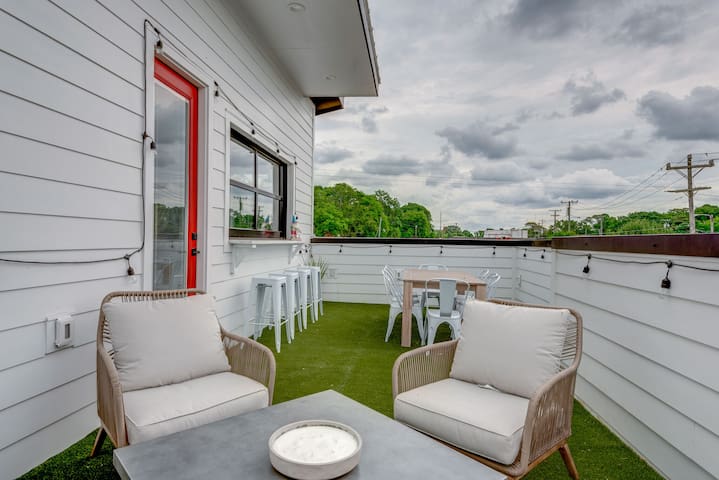 Lux on 11th/Rftop deck/10 Beds