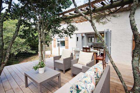 FOREST COTTAGE with beautiful Forest views