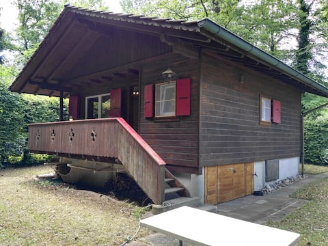 Cottage 2 steps from the sandy beach