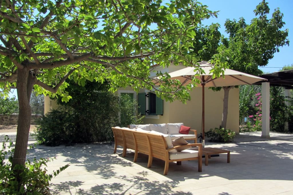 Centre Courtyard