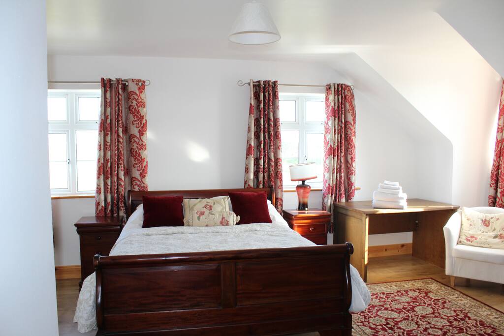 Deluxe King ensuite