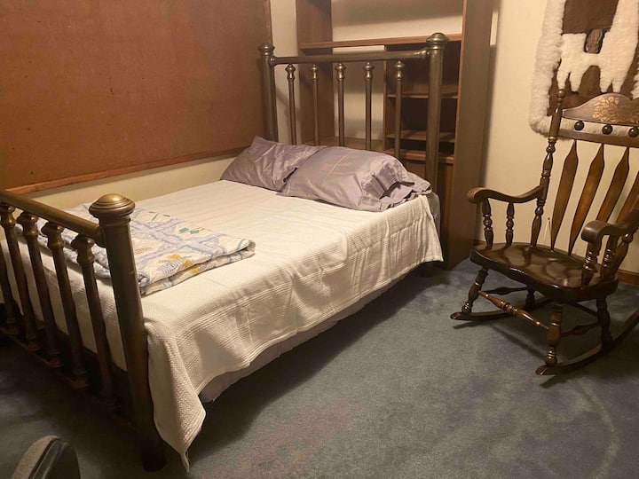 4. spálňa
s 1 manželskou posteľou