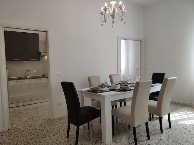 Canaletto Apartment with canal view gallery image 4